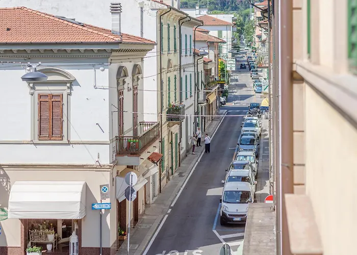 Centro - Tra Pisa, Lucca E Firenze * Montecatini-Terme