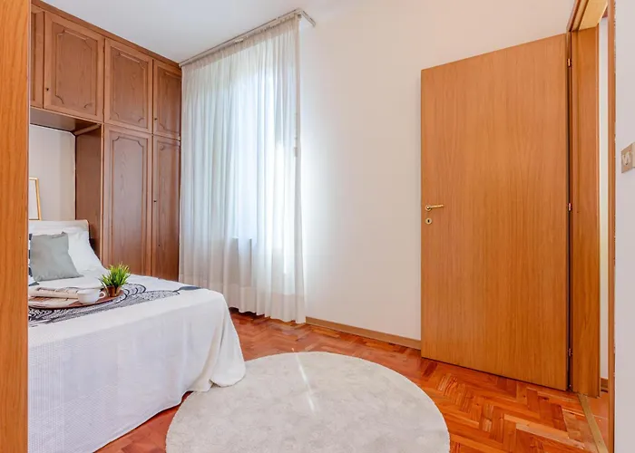 Centro - Tra Pisa, Lucca E Firenze * Montecatini-Terme